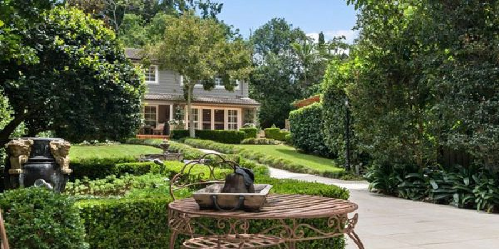 Family home with a landscaped garden on Sydney’s North Shore